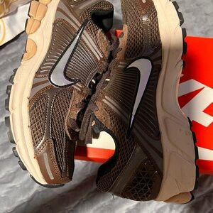 Nike Chocolate Brown Mesh Sneakers